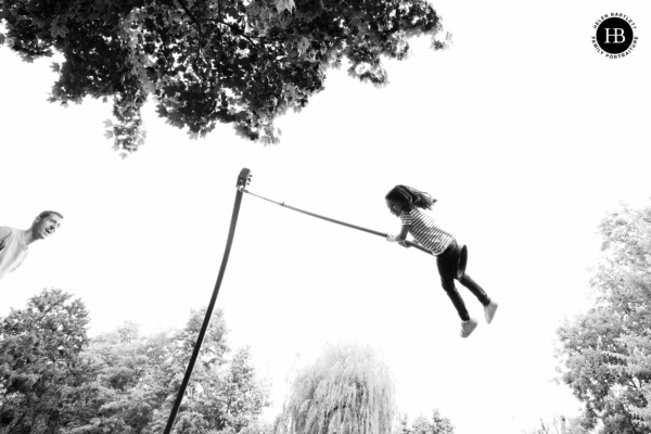 dad-pushes-girl-swing-family-photo-shoot-north-london