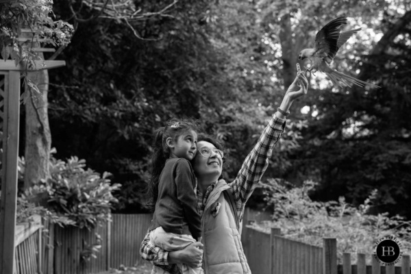 feeding-the-birds-battersea-park-photo-shoot