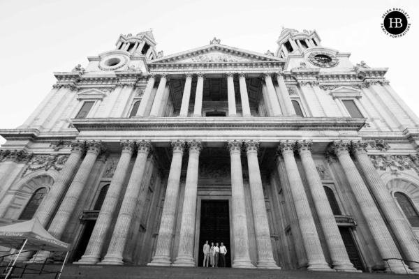 family-photo-st-pauls-cathedral