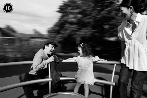 panning-roundabout-photograph-regents-park-london