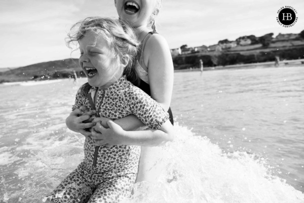 children-joyfully-play-in-the-sea