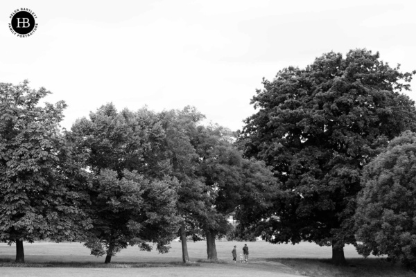 family-photo-shoot-on-hilly-fields-brockley