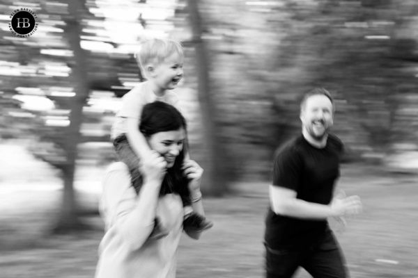 family-run-hampstead-heath-panning-shot