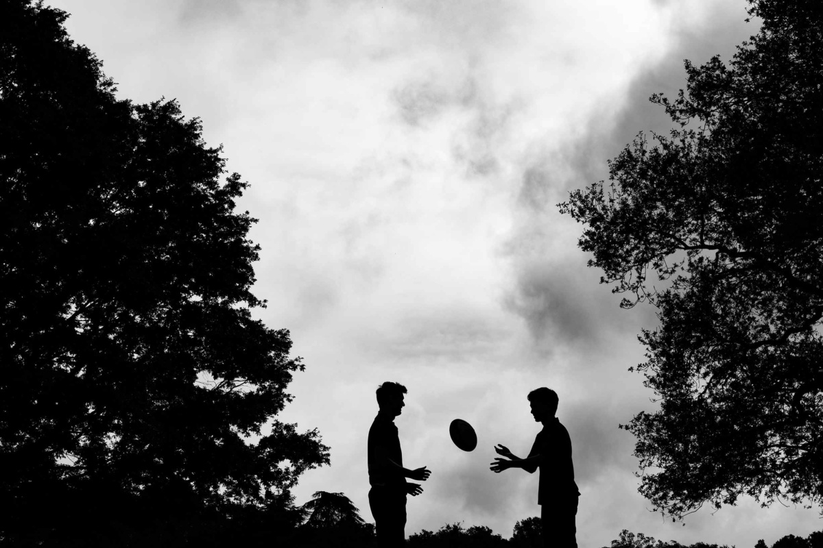 boys-play-rugby-family-photo-shoot