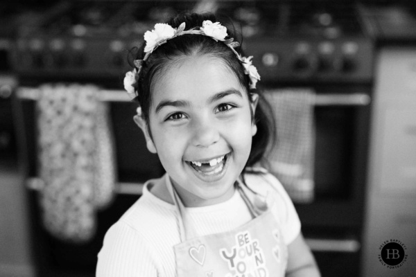 laughing-little-girl-in-kitchen