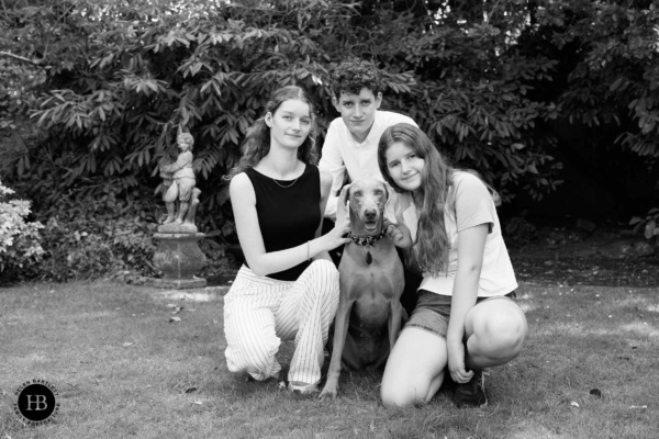 portrait-photo-three-teens-and-dog