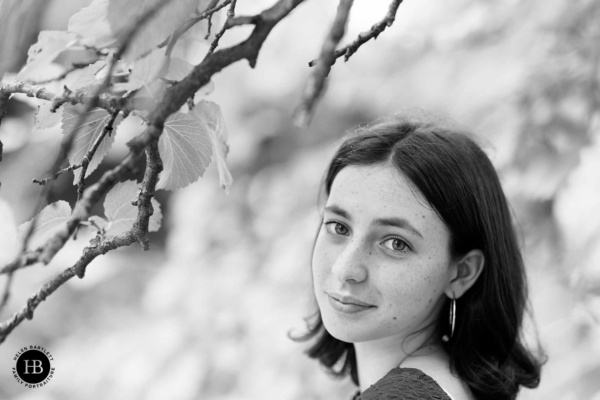 portrait-teenage-girl-in-woodland