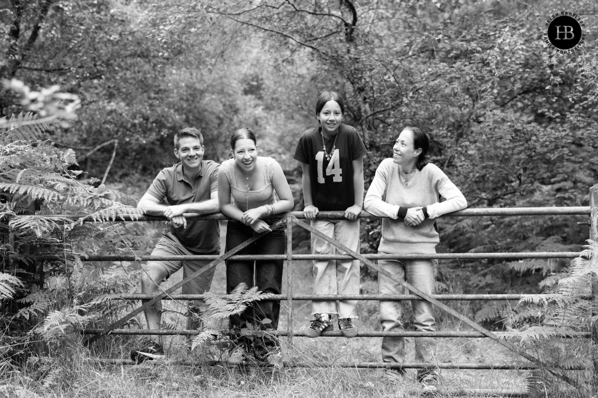 family-photo-in-penn-woods