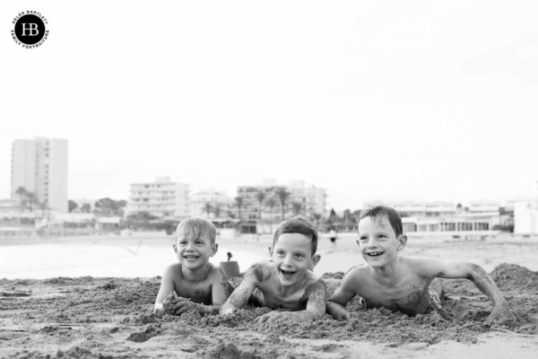 fun-family-photo-shoot-spanish-beach