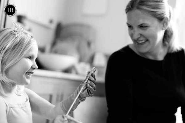 little-girl-plays-fancy-dress-with-mum