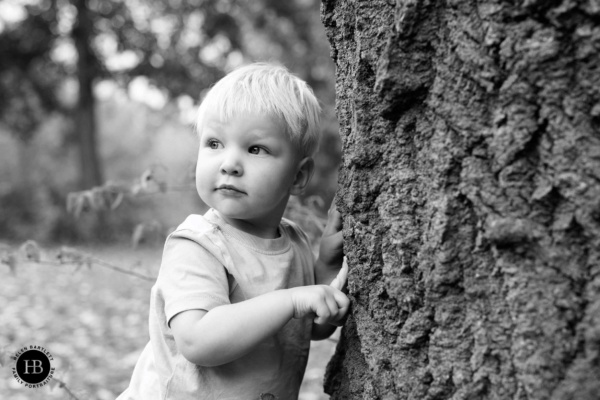 outdoor-portrait-boy-park