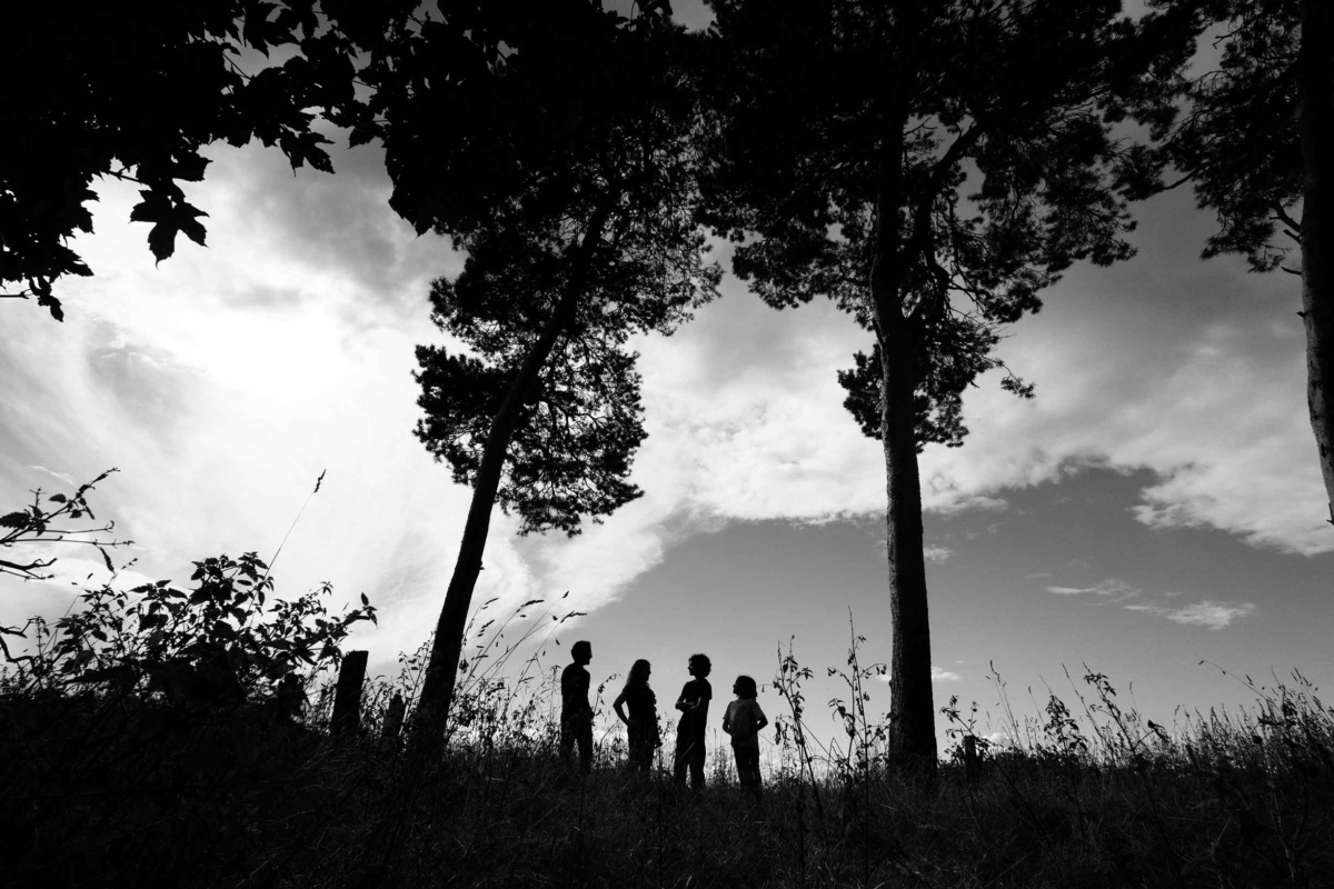 silhouette-family-photo-shoot