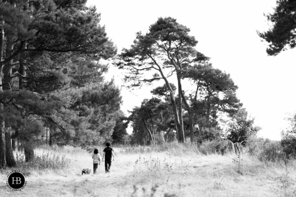 teenage-boys-walk-family-photo-shoot