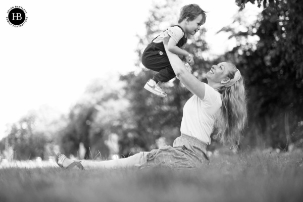 mother-son-portrait-ealing-common