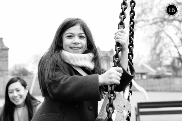 girl-on-swing