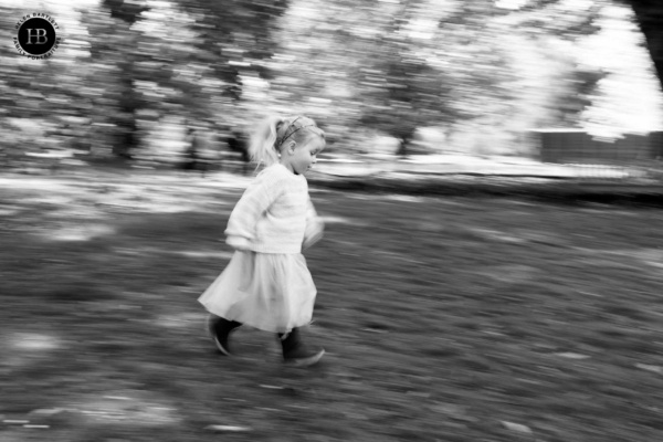 child-running-panning-photo-helen-bartlett-photography