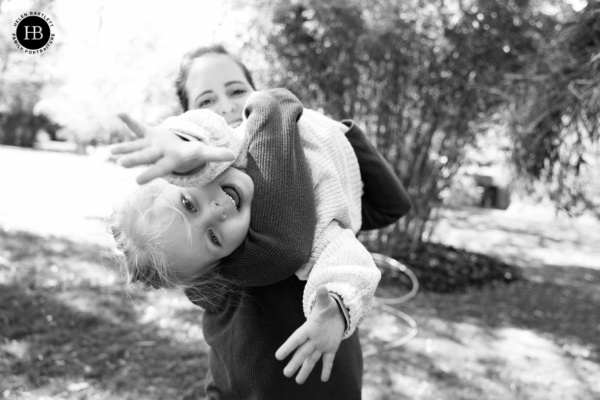 mother-daughter-play