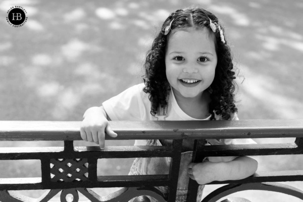 portrait-little-girl-battersea-park-bandstand