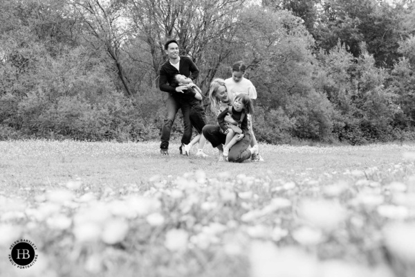 laughing-family-play-together