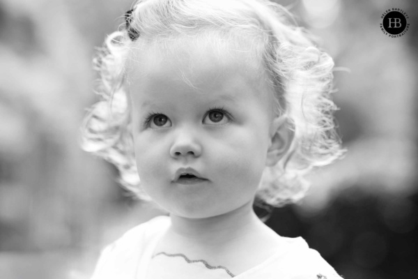 monochrome-portrait-toddler-belgravia-london