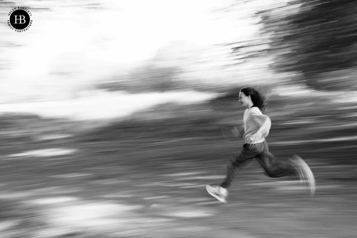 girl-running-in-richmond-park-photographed-using-panning-techinque