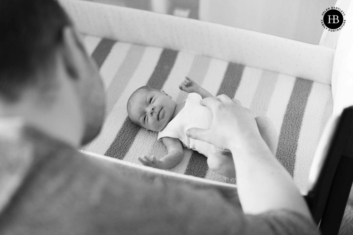 w4-chiswick-father-newborn-photo