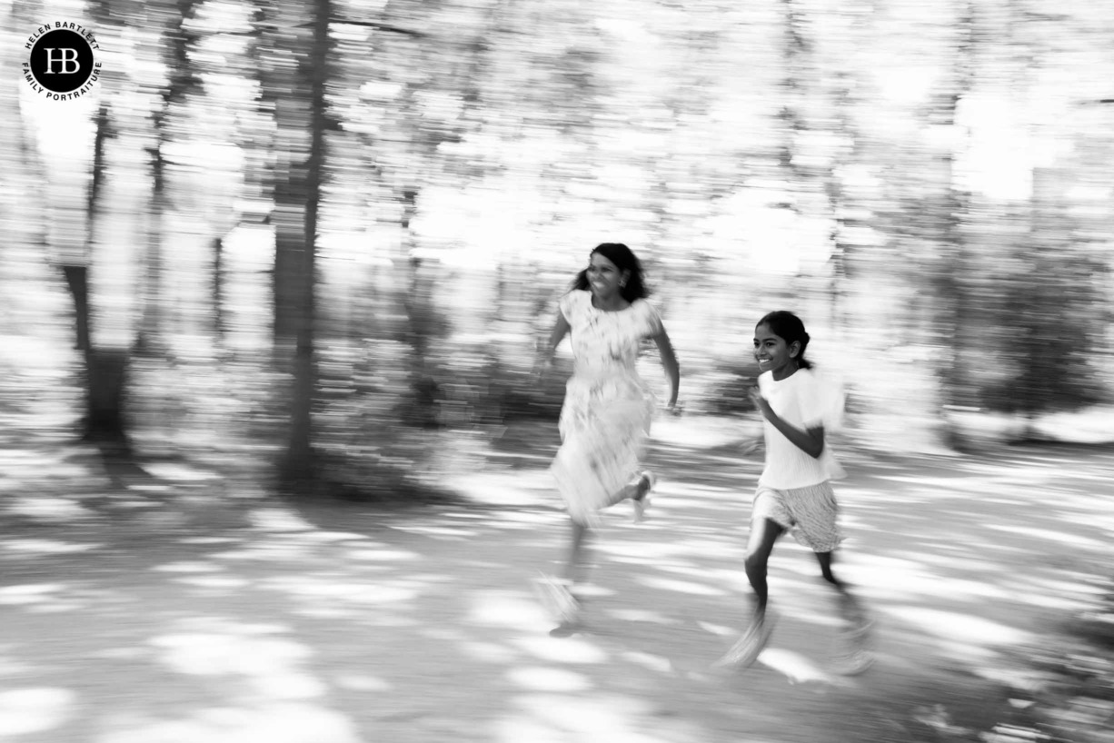 mother-daughter-running-race-family-photography-wimbledon