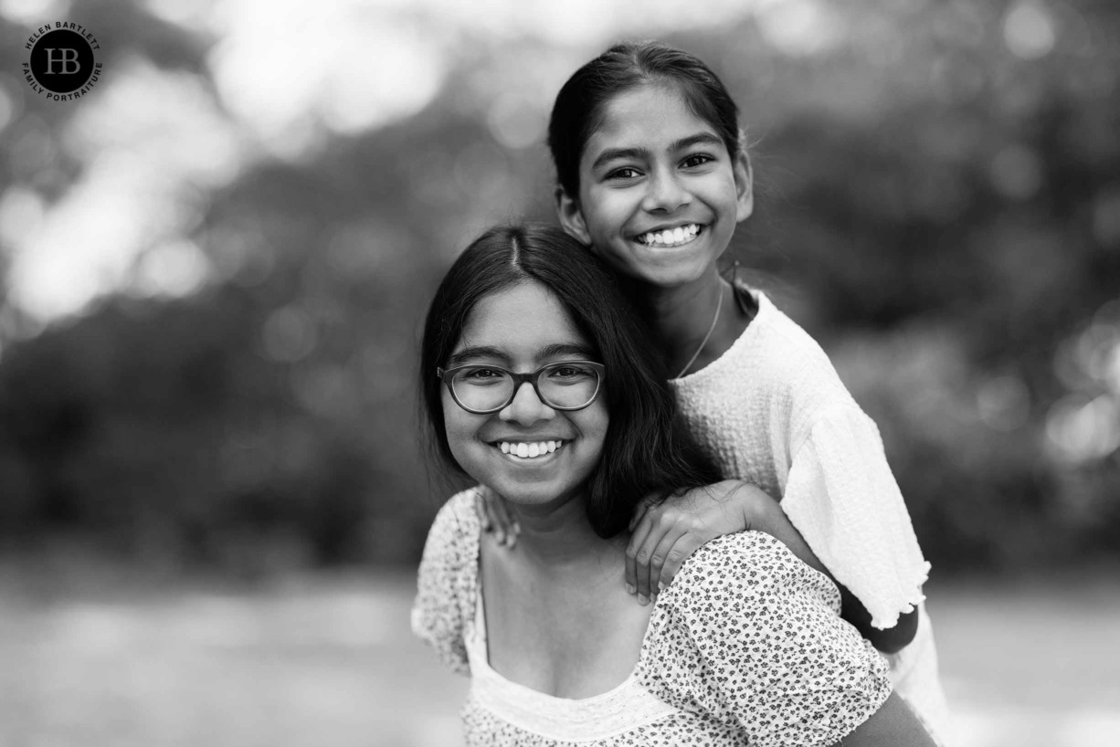 teenage-girls-piggy-back