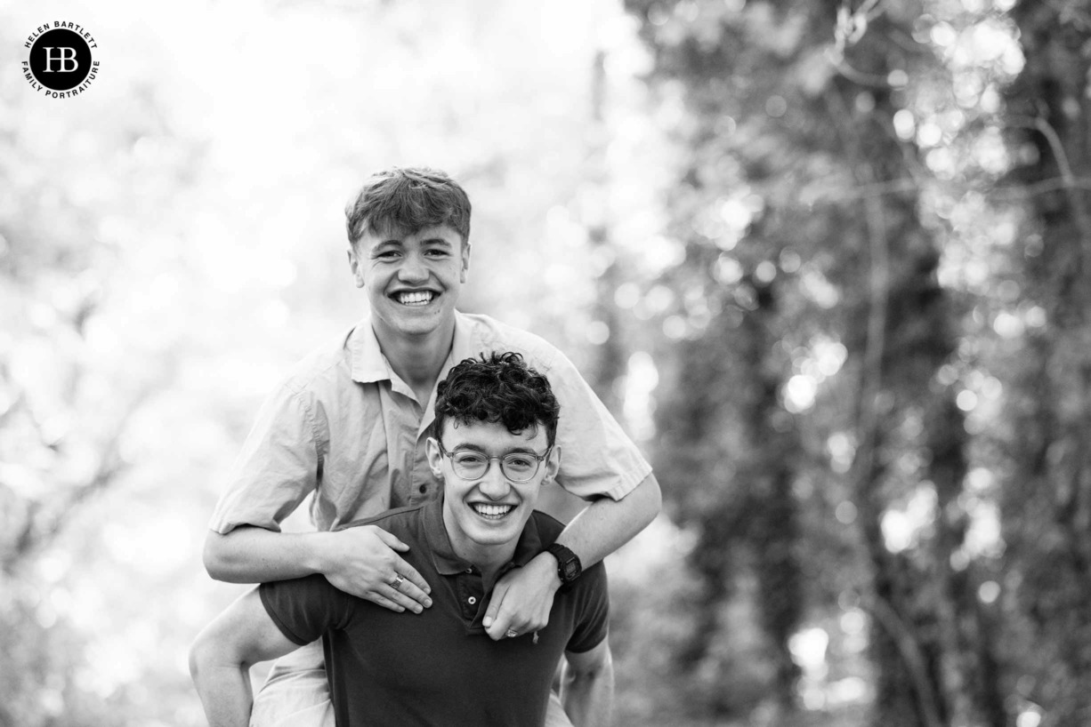 fun-happy-portrait-teenagers-kent