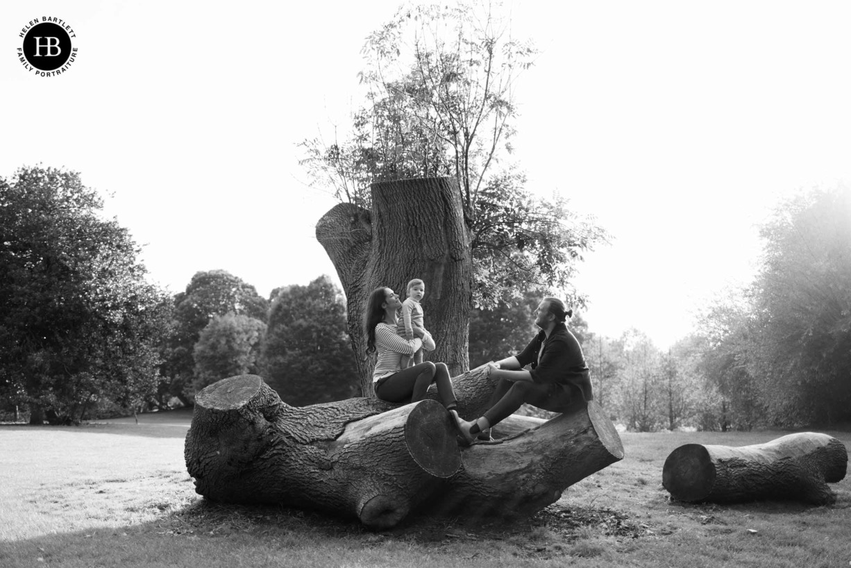 family-play-fallen-trees-regents-park