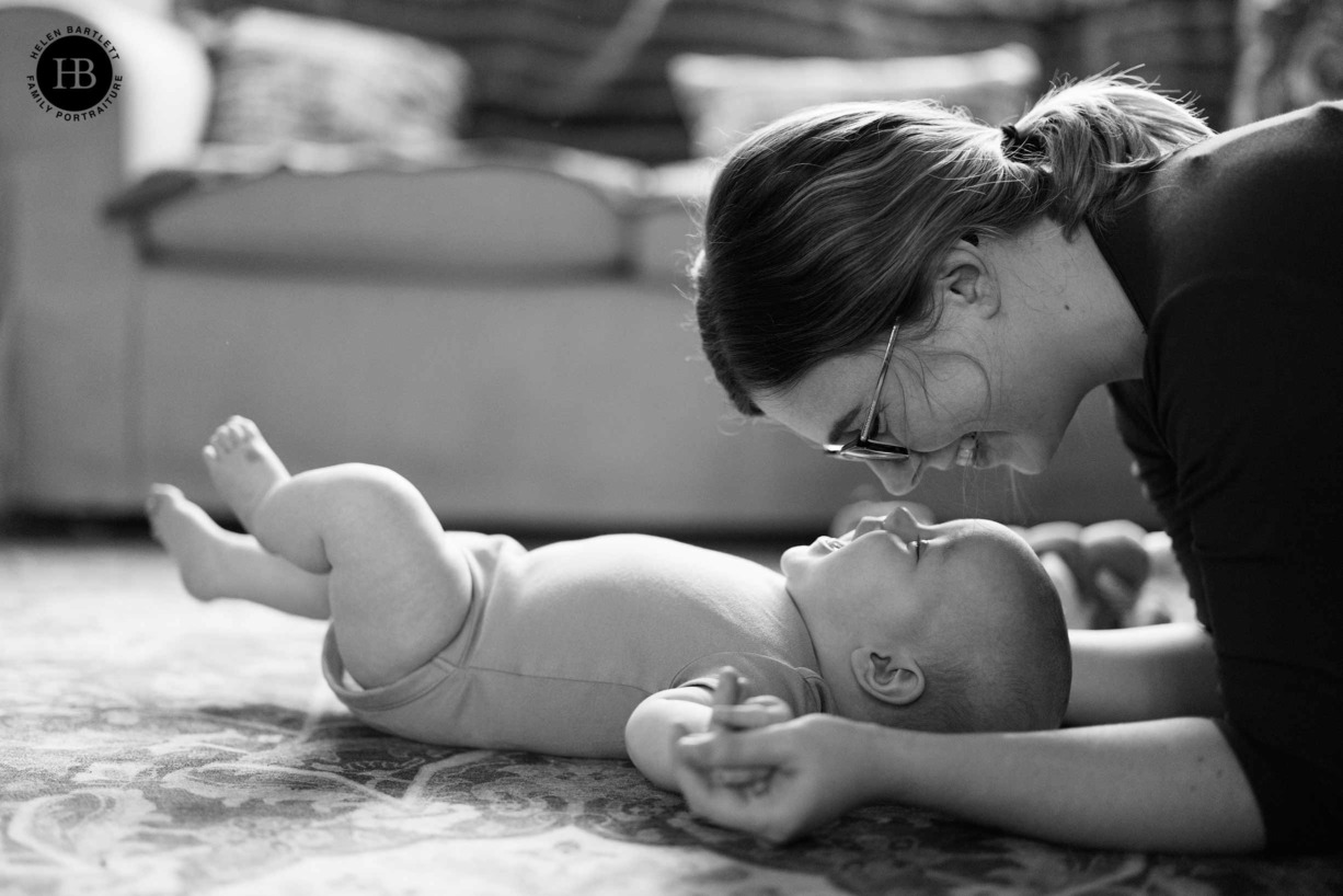 mother-baby-play-at-home-photography-session