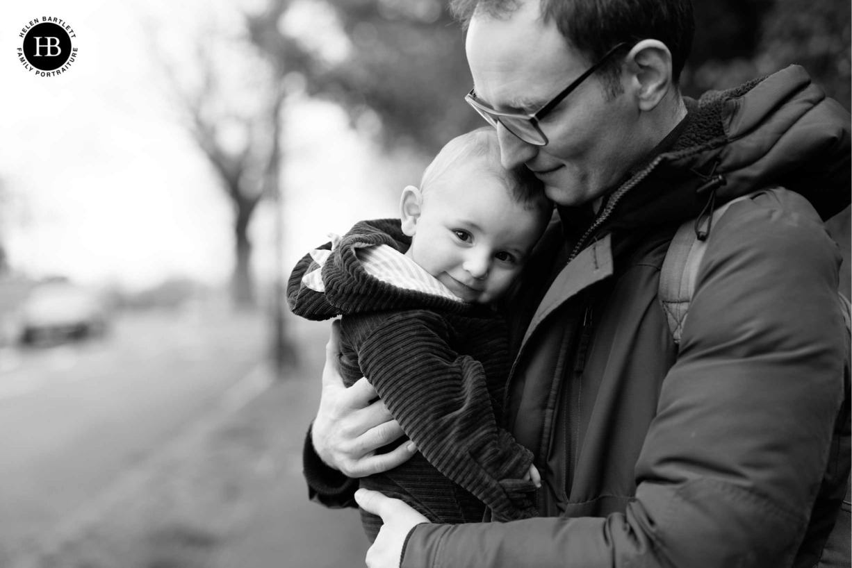 baby-snuggle-father-london-photo-shoot