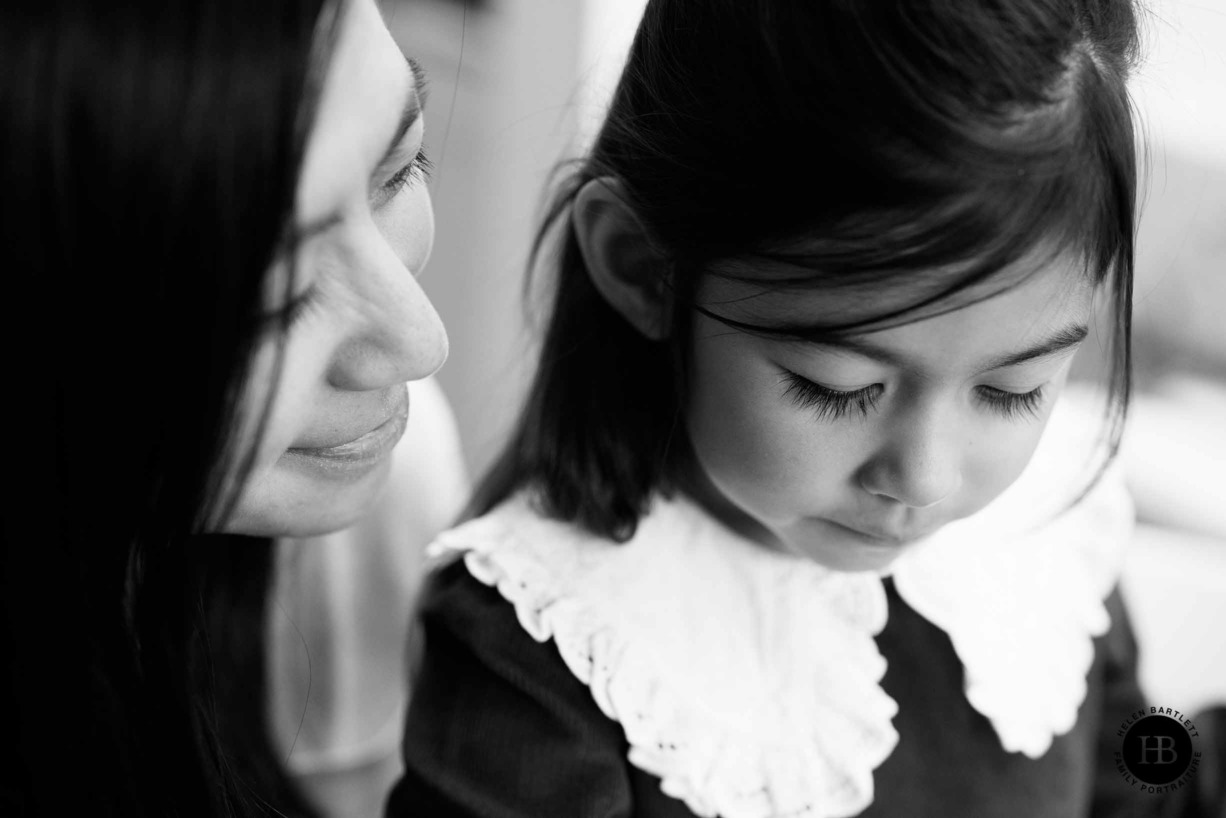 tender-portrait-mother-daughter