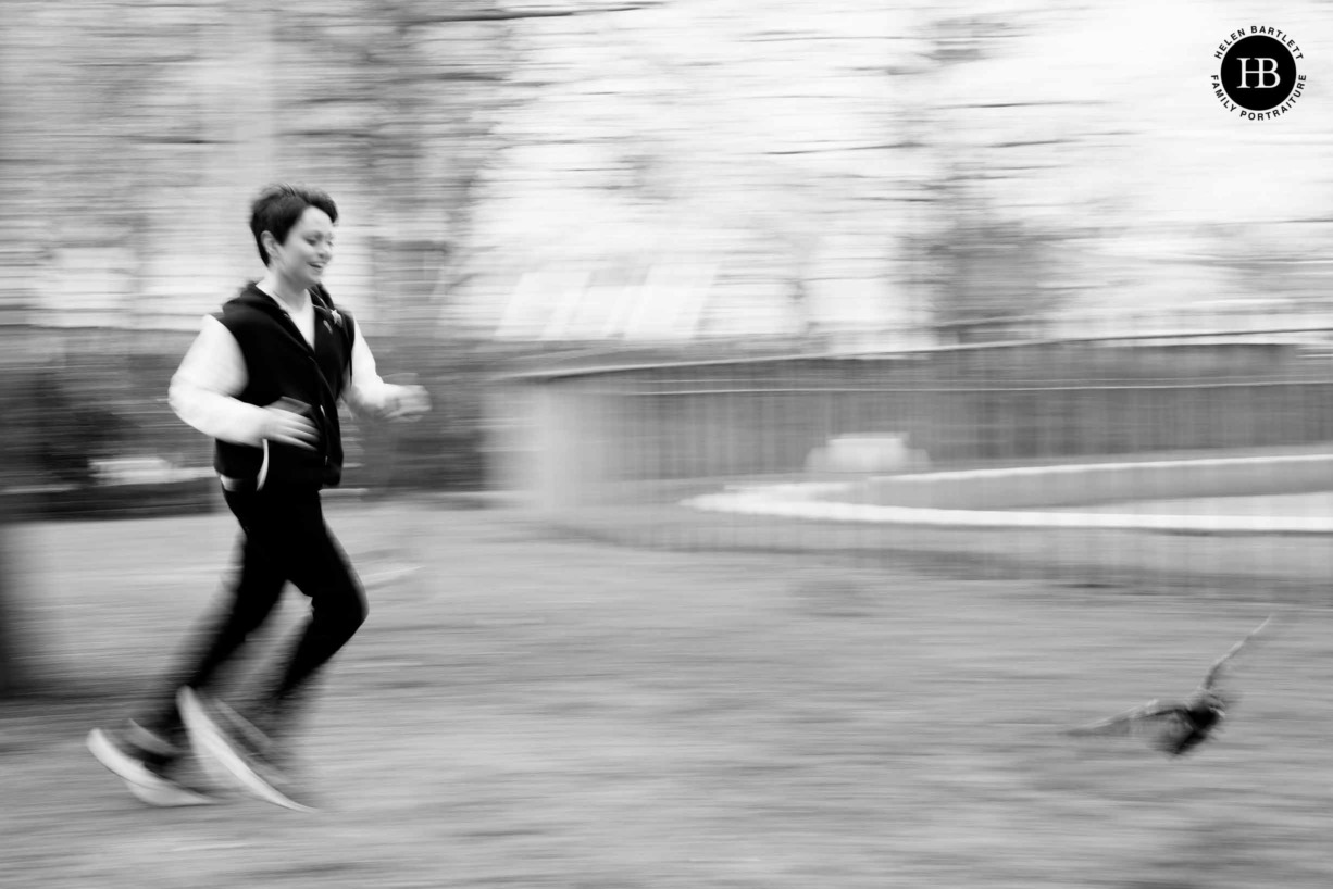 panning-shot-chasing-pigeons