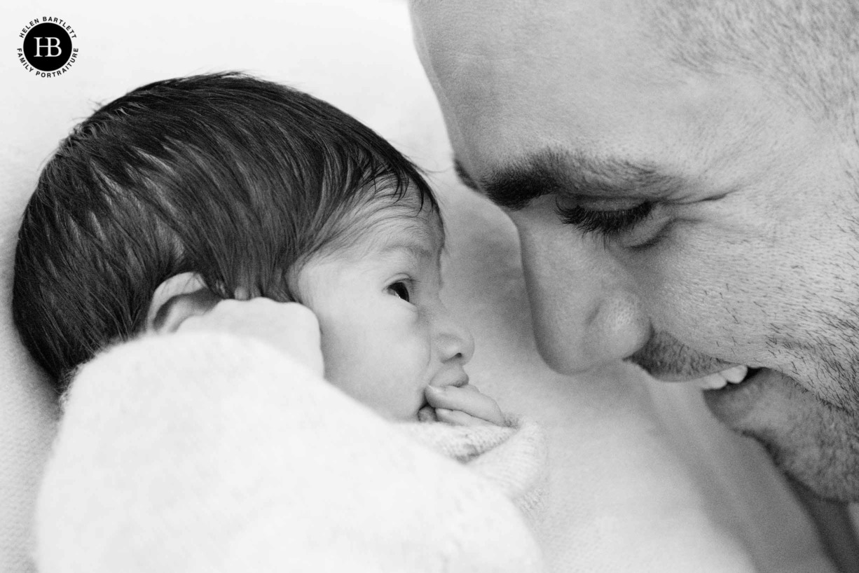 close-up-portrait-dad-newborn-baby